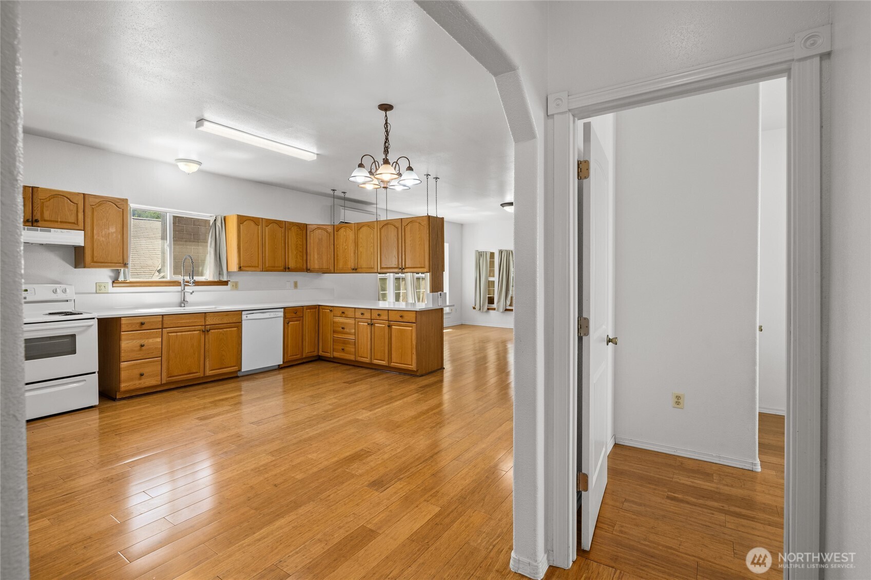 402 S Pearl Street Property Photo 17
