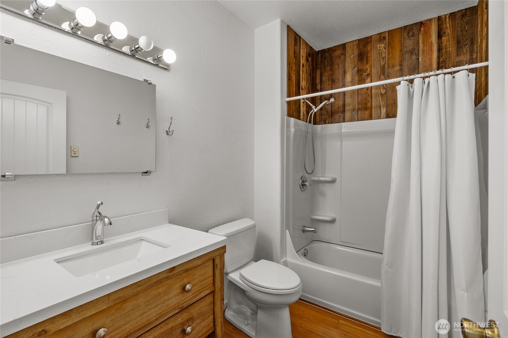 402 S Pearl Street Property Photo 18