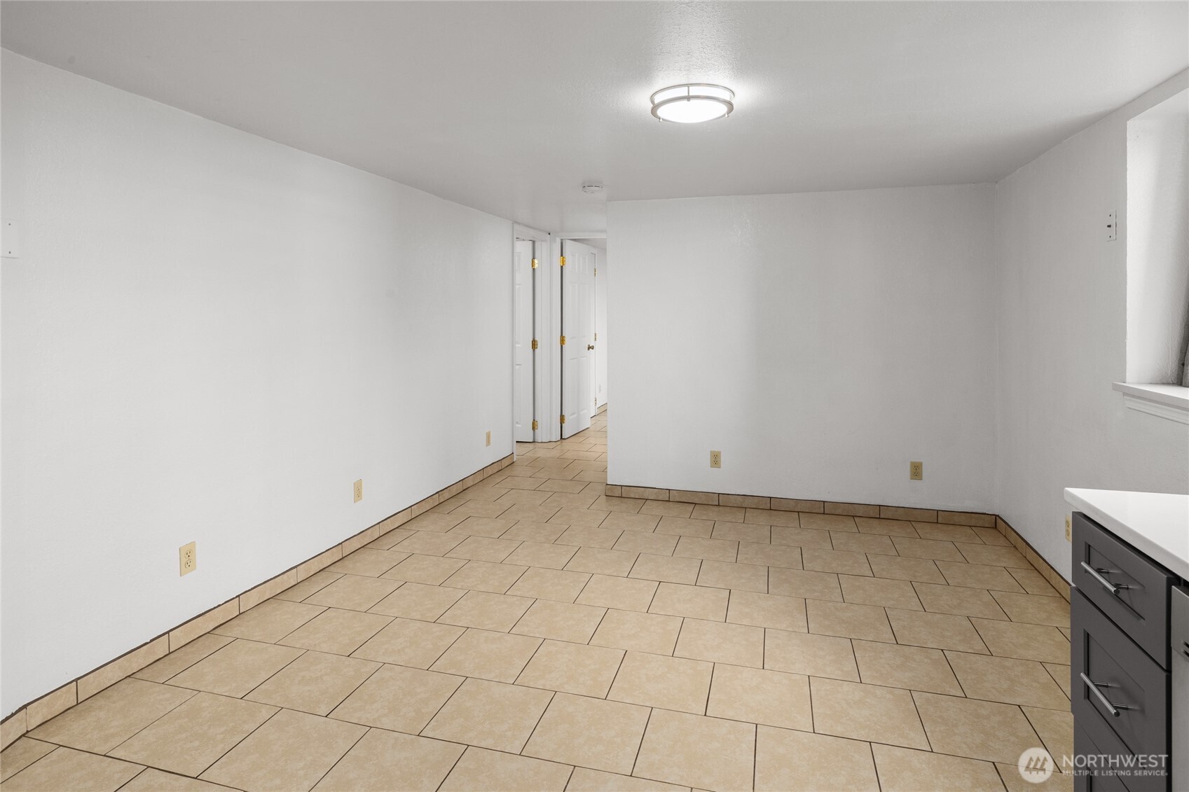 402 S Pearl Street Property Photo 23