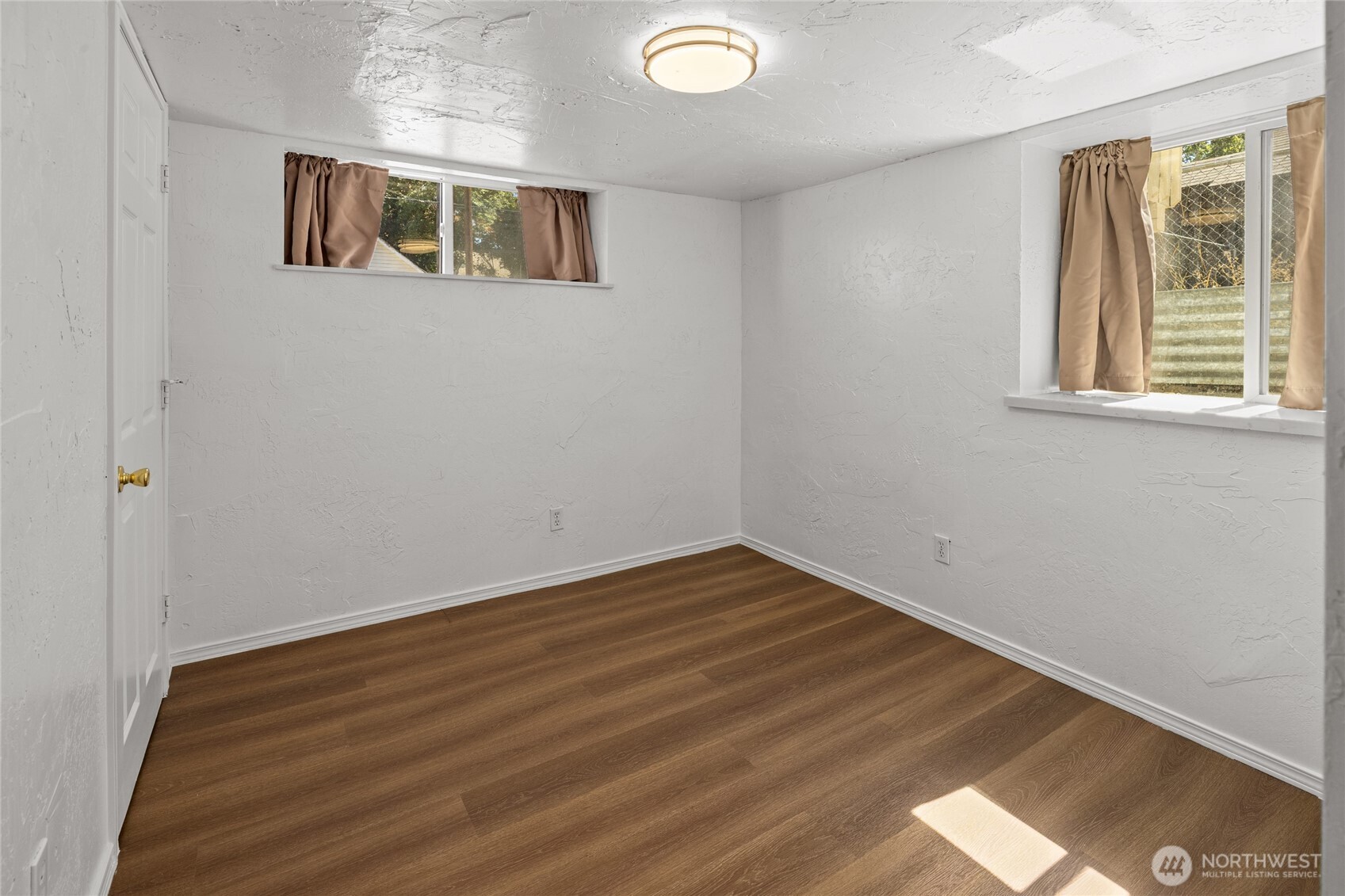 402 S Pearl Street Property Photo 32