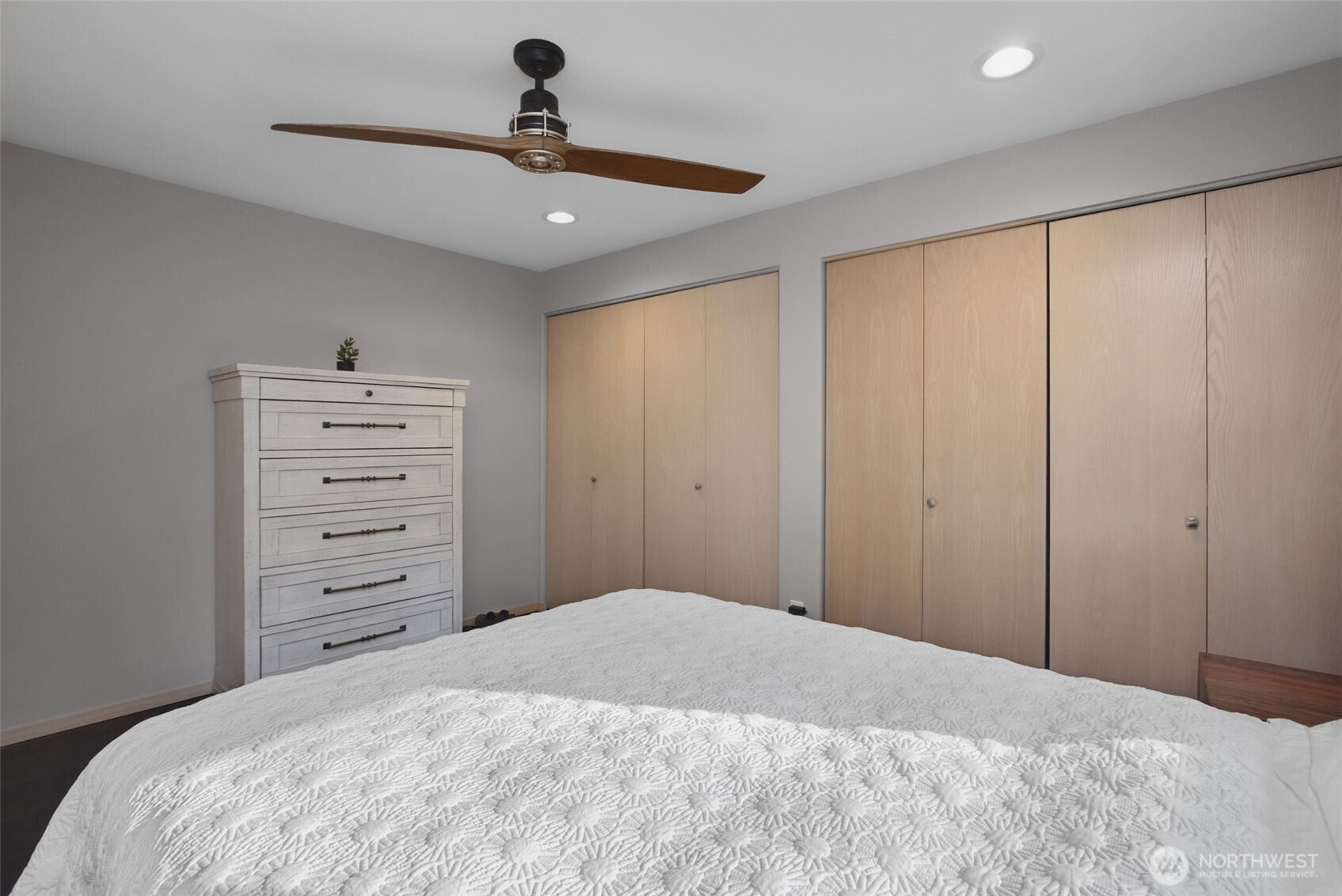 281 Ne Lakeshore Drive Property Photo 12
