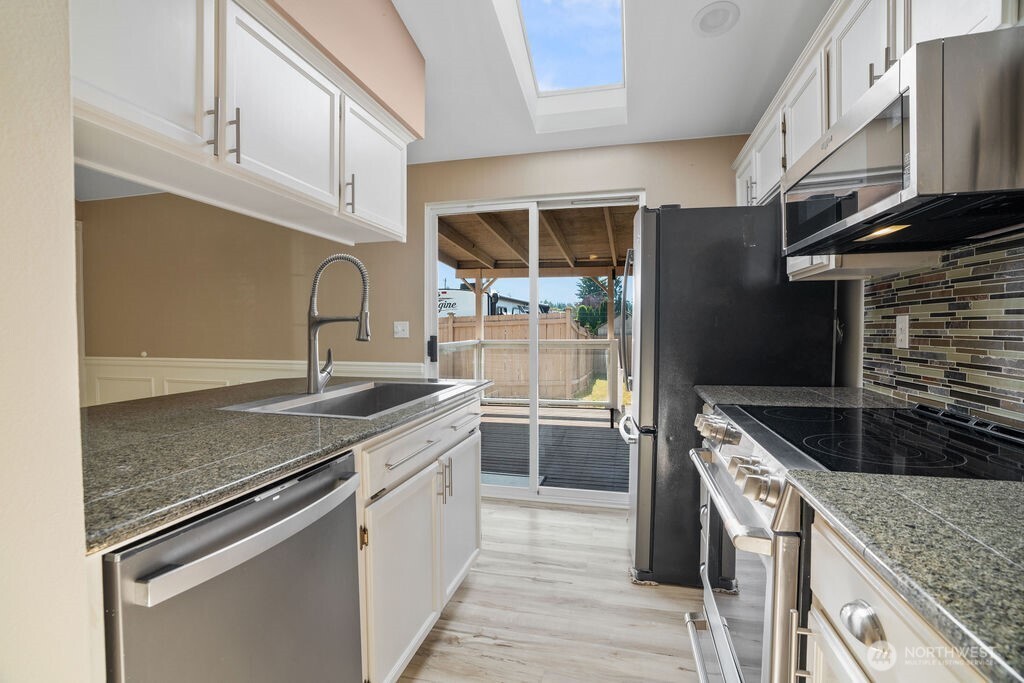 13002 17th Street Property Photo 9