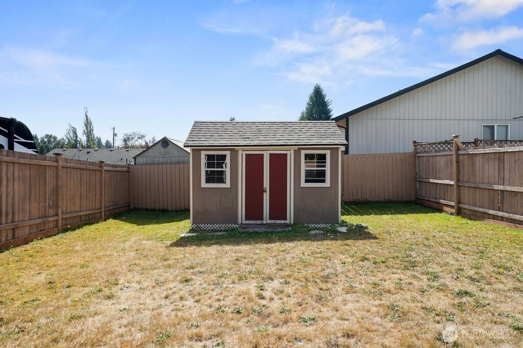 13002 17th Street Property Photo 21