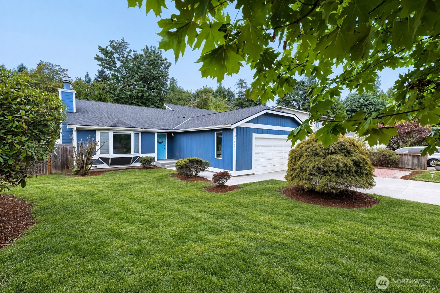 14325 102 Avenue Property Photo 2