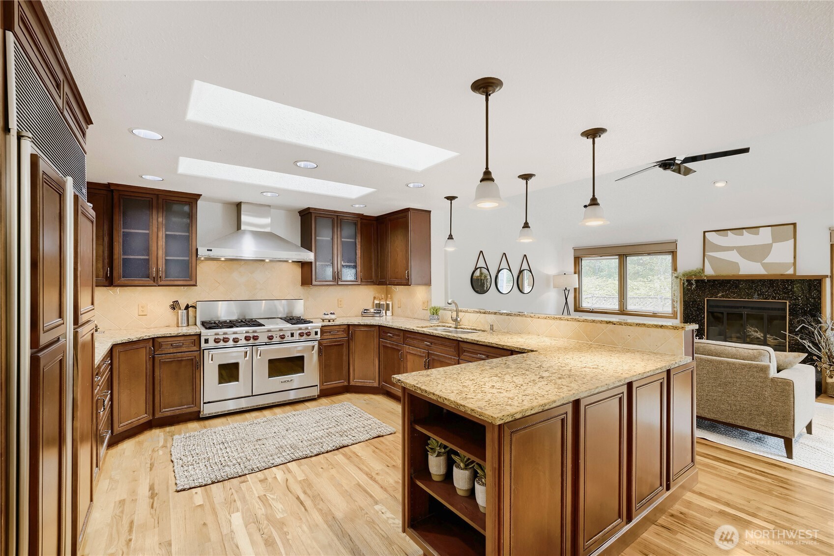14325 102 Avenue Property Photo 3