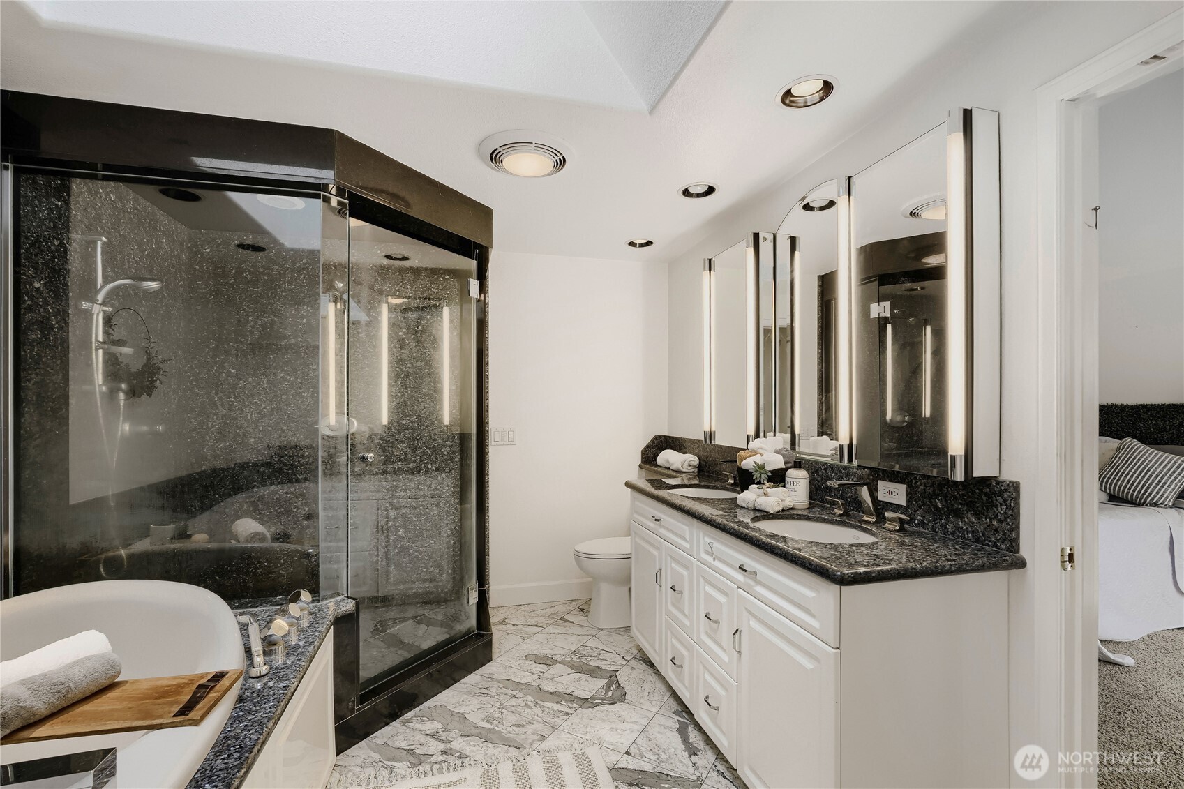 14325 102 Avenue Property Photo 15