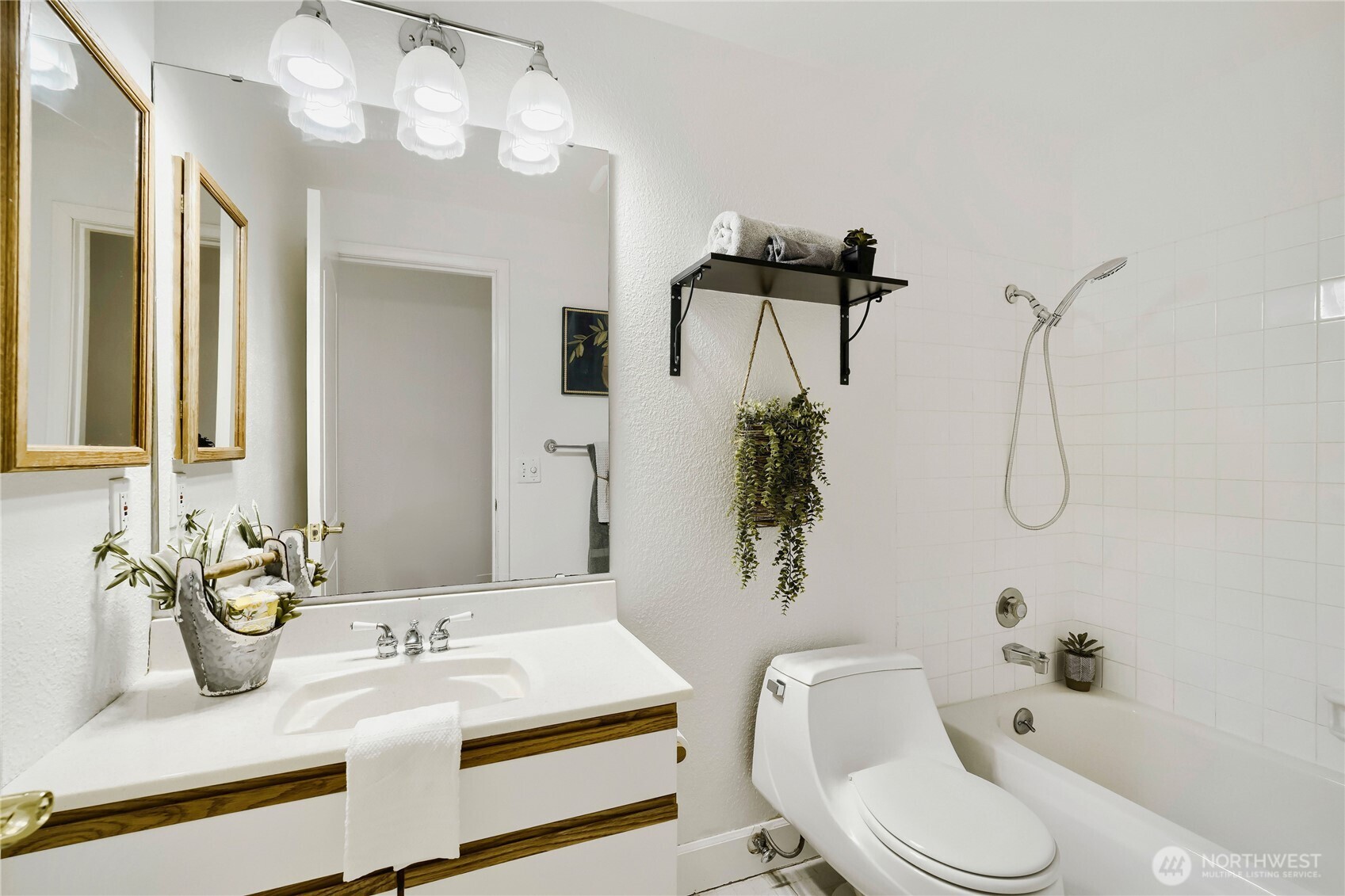 14325 102 Avenue Property Photo 22