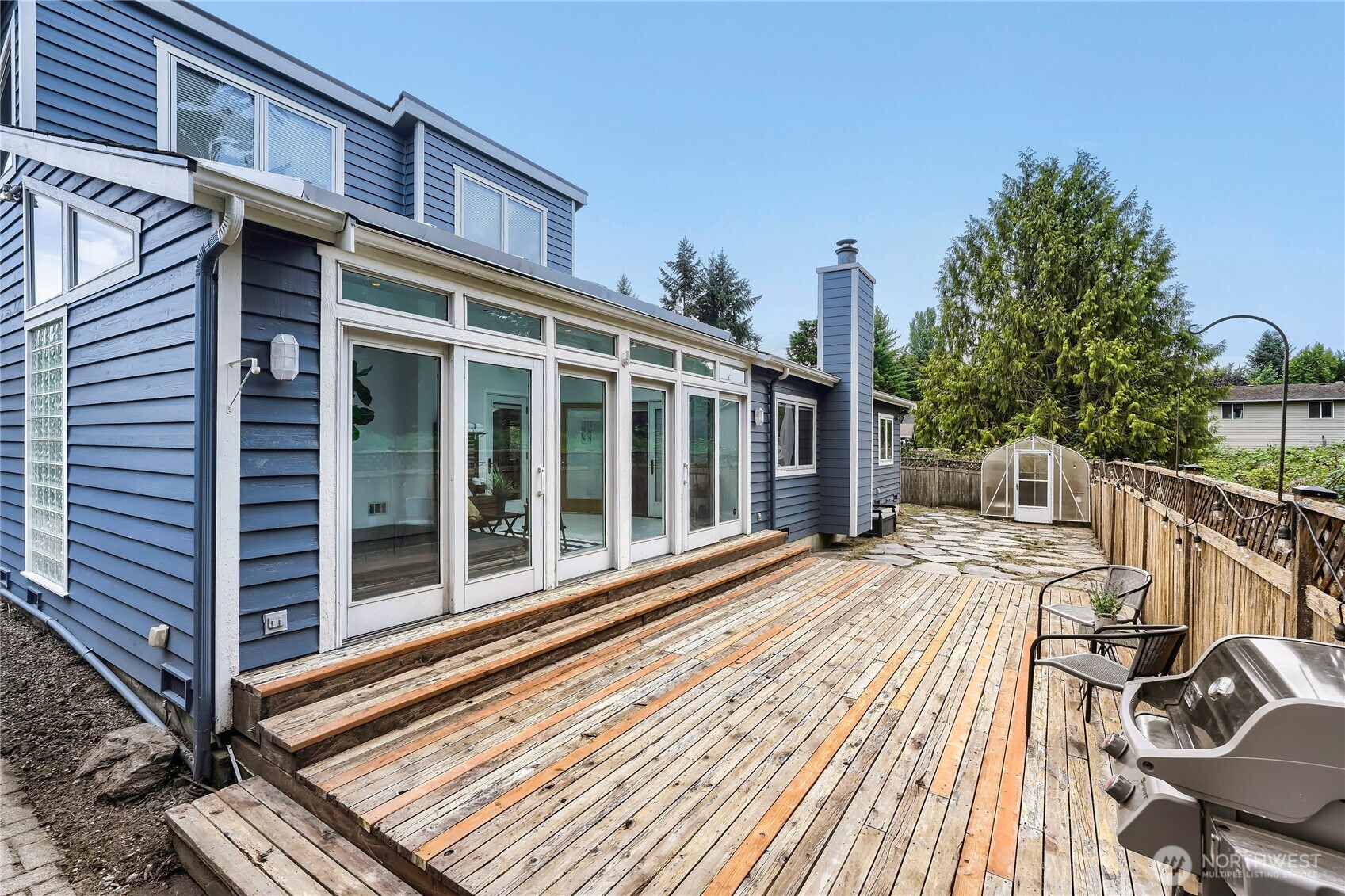 14325 102 Avenue Property Photo 23
