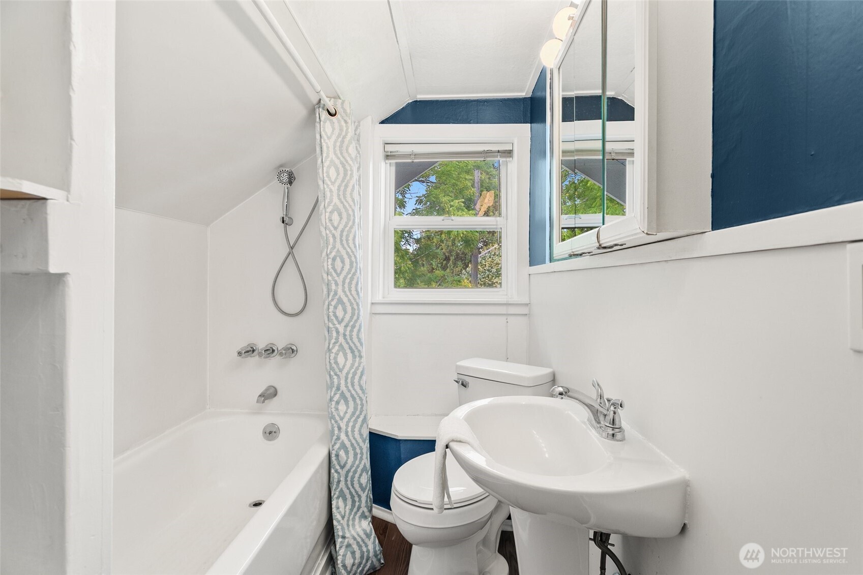 768 N 75th Street Property Photo 18
