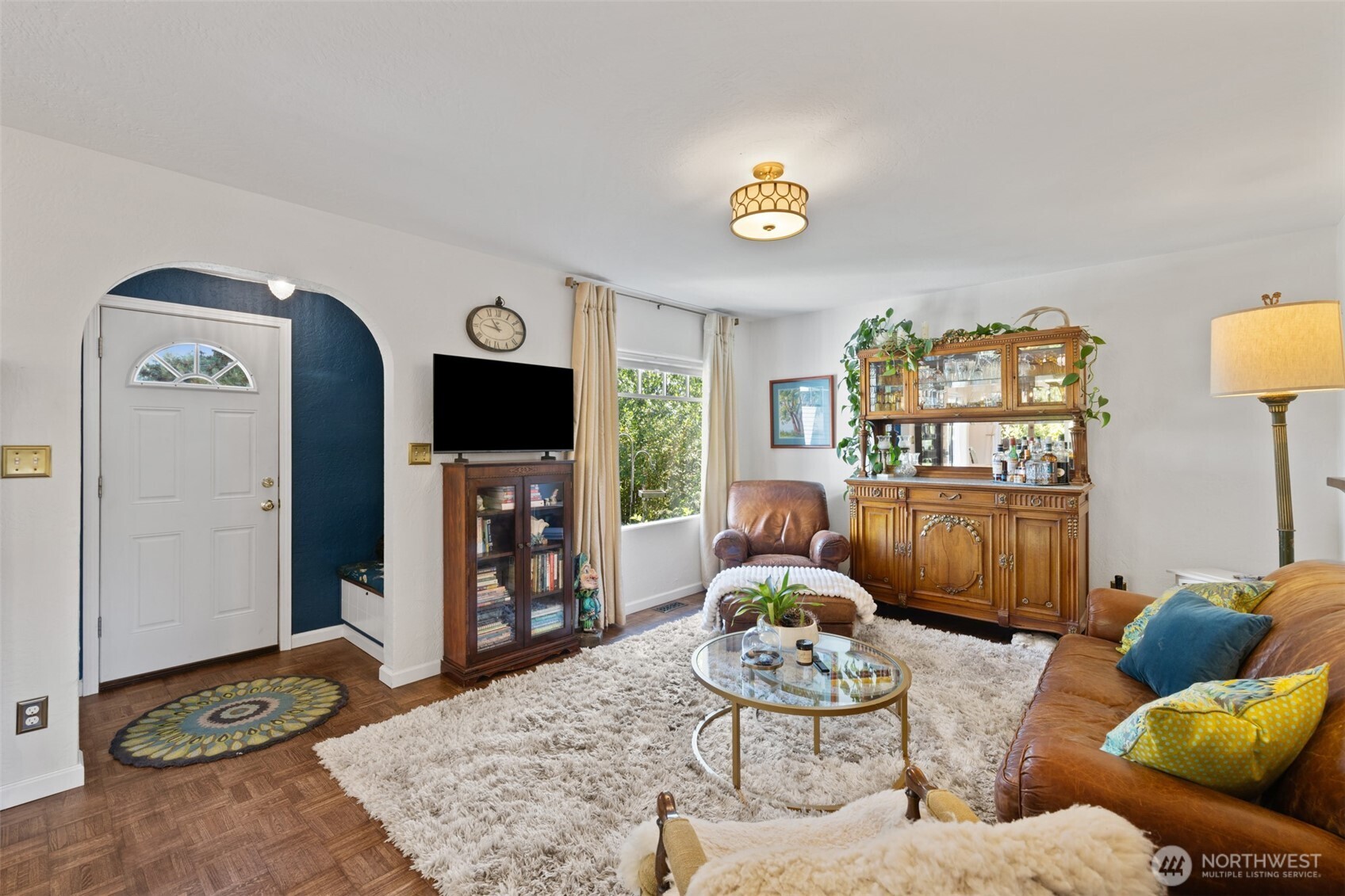 1214 E Columbia Street Property Photo 8