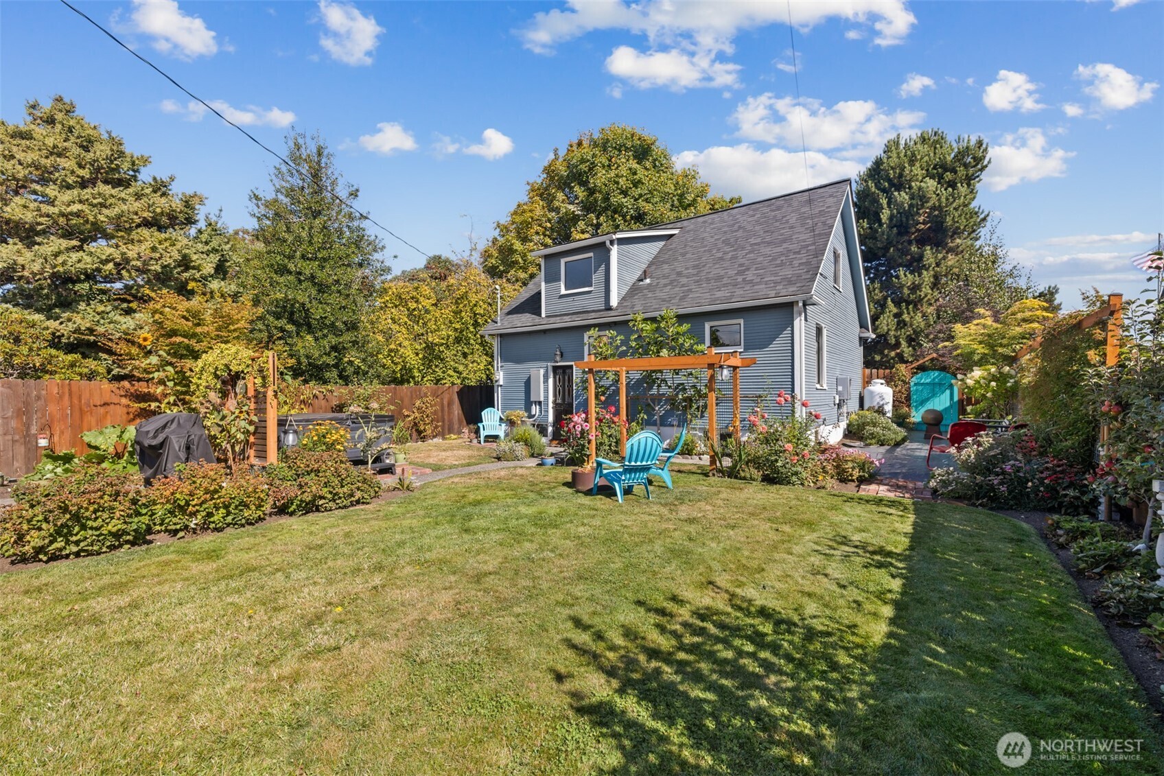 1214 E Columbia Street Property Photo 27