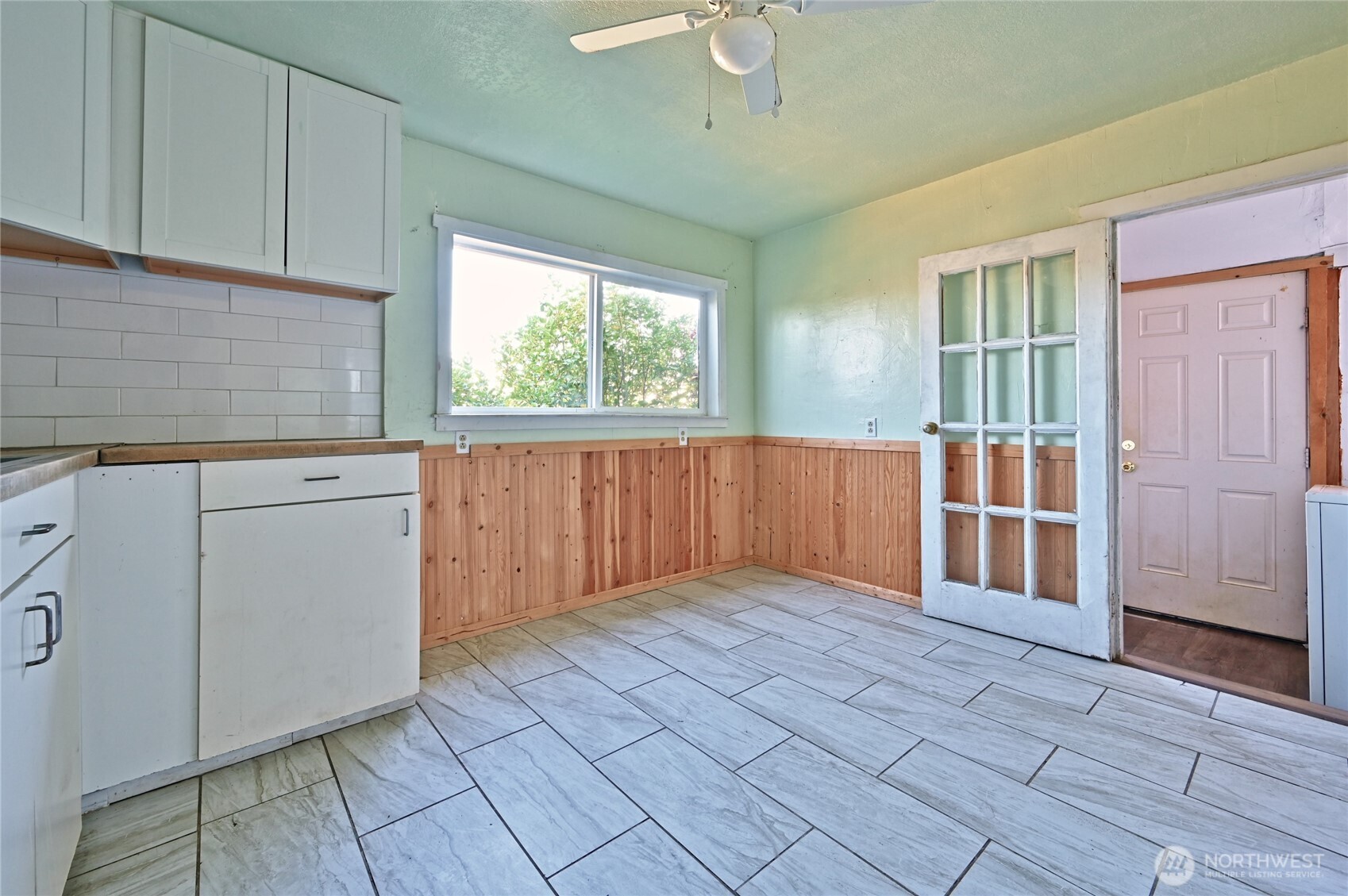 917 Cogean Property Photo 5