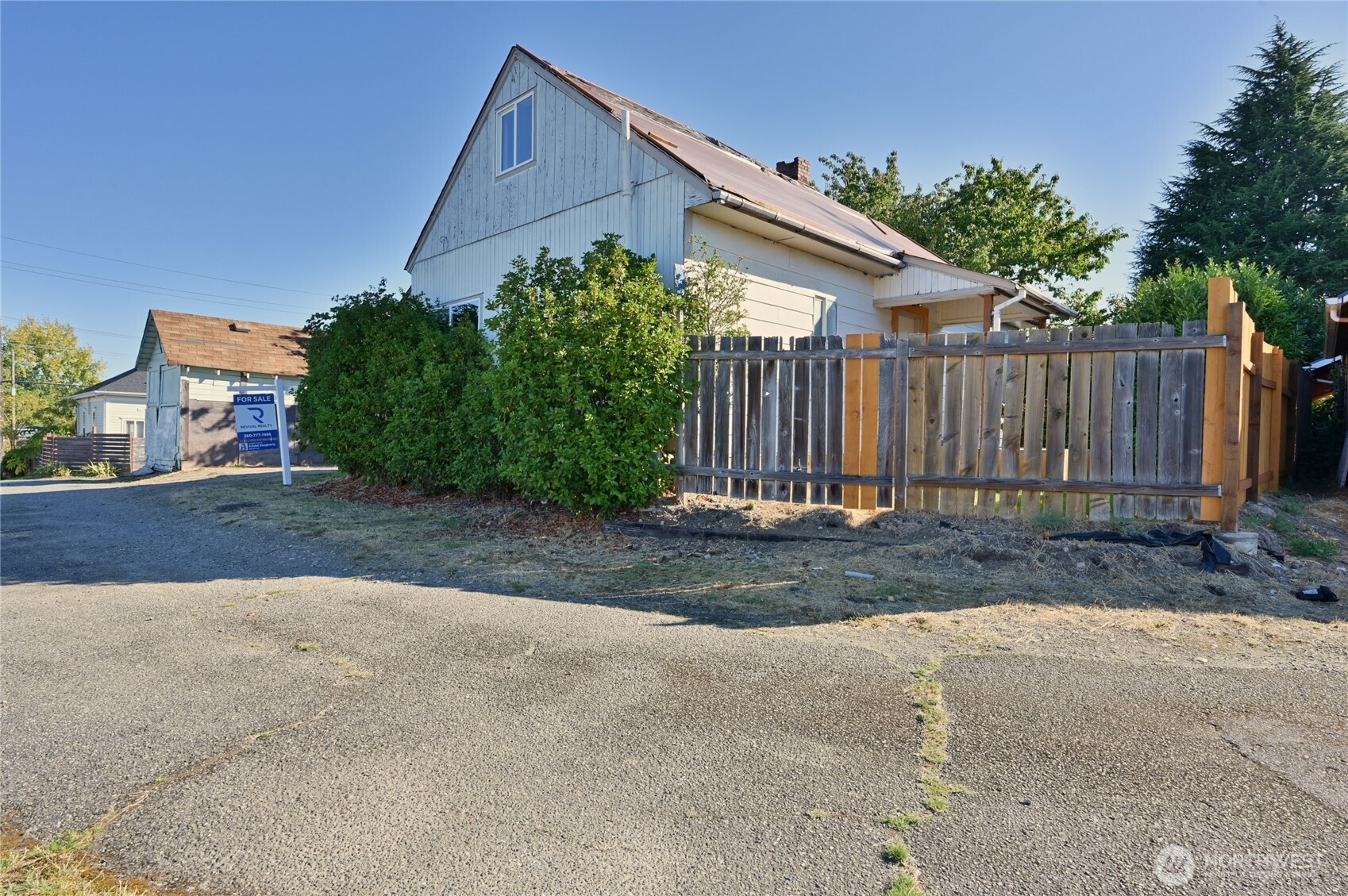 917 Cogean Property Photo 34