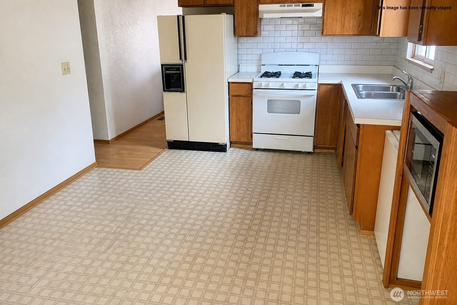 5126 S 11th Street Property Photo 5