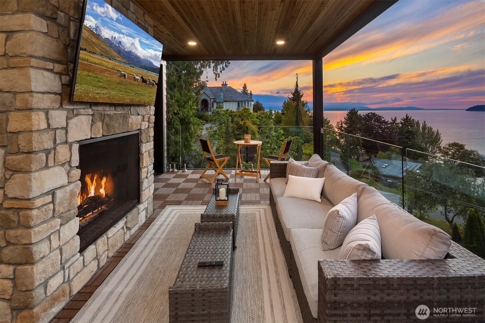 7126 Picnic Place Property Photo 4