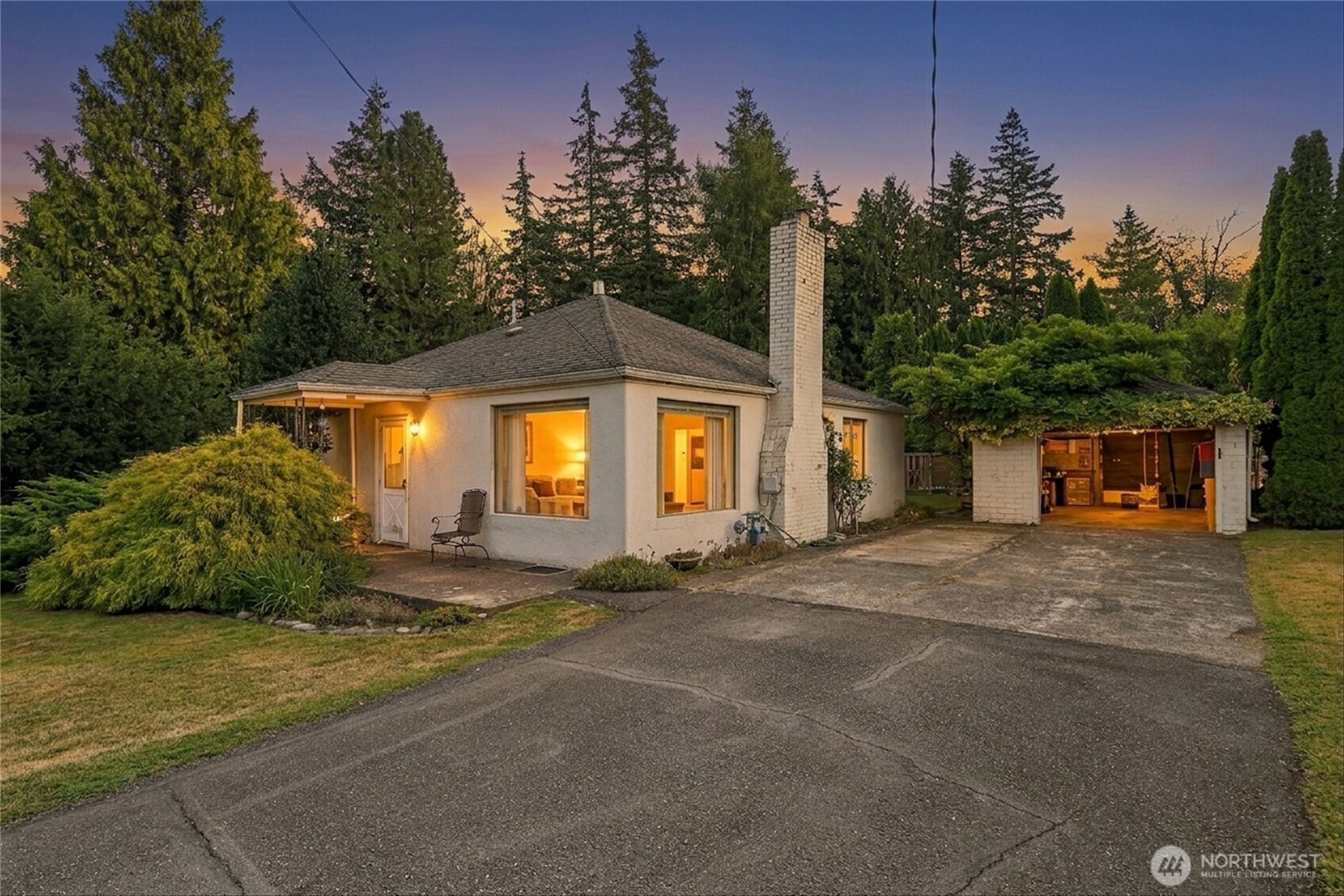 3225 Mcleod Road Property Photo 1