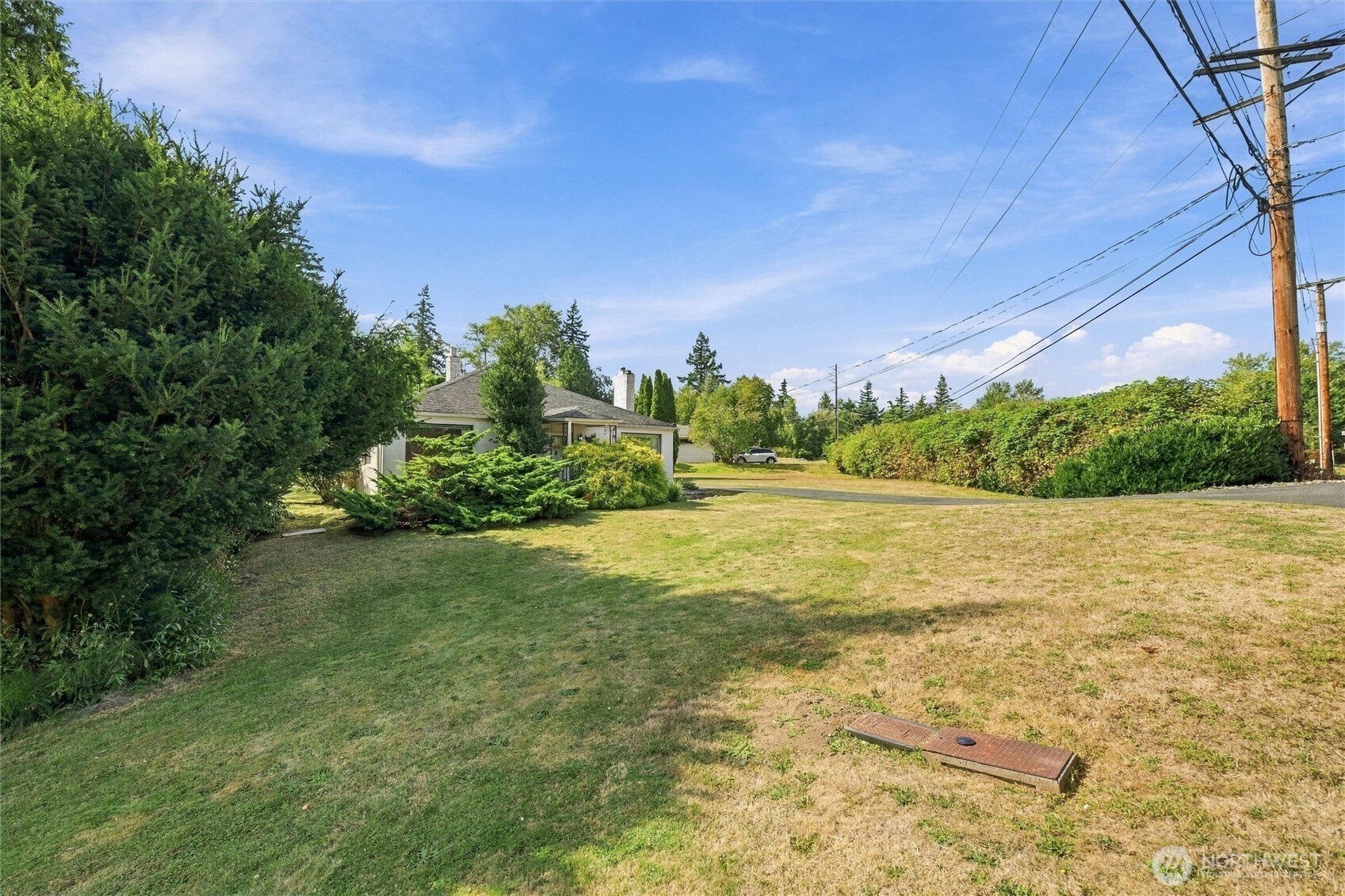 3225 Mcleod Road Property Photo 6