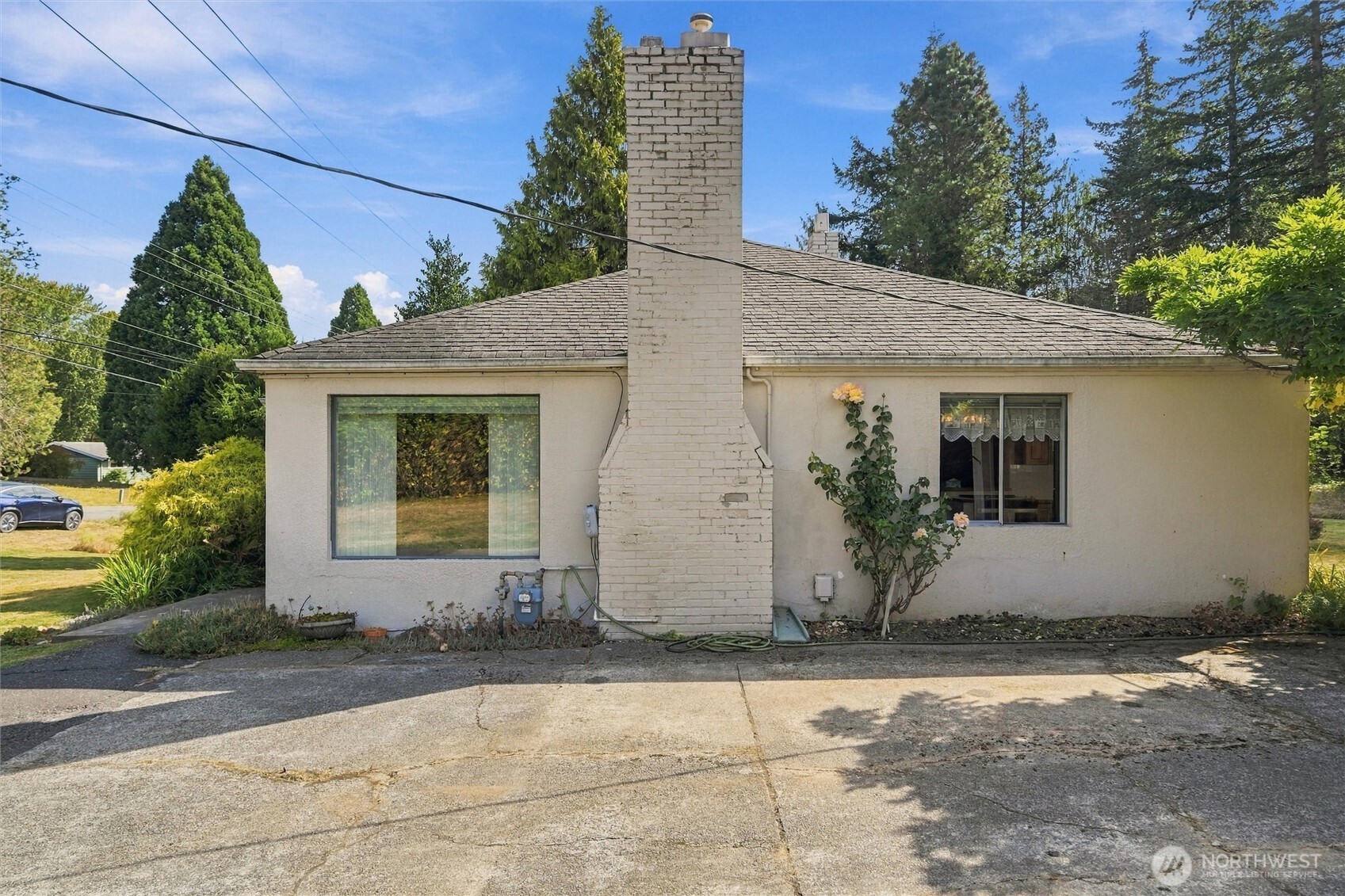 3225 Mcleod Road Property Photo 10