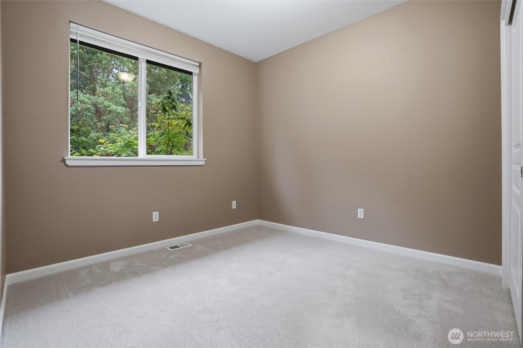 1447 Cherry Avenue Property Photo 29