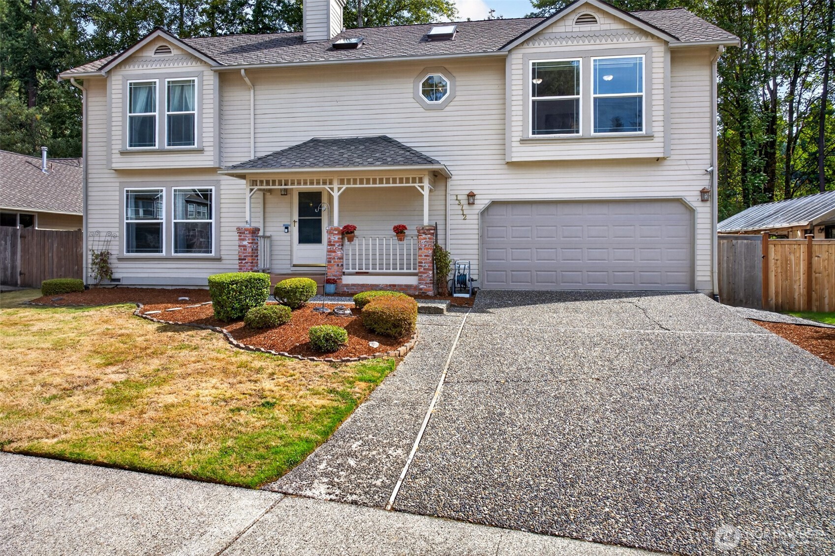 13712 176th Avenue Property Photo 2