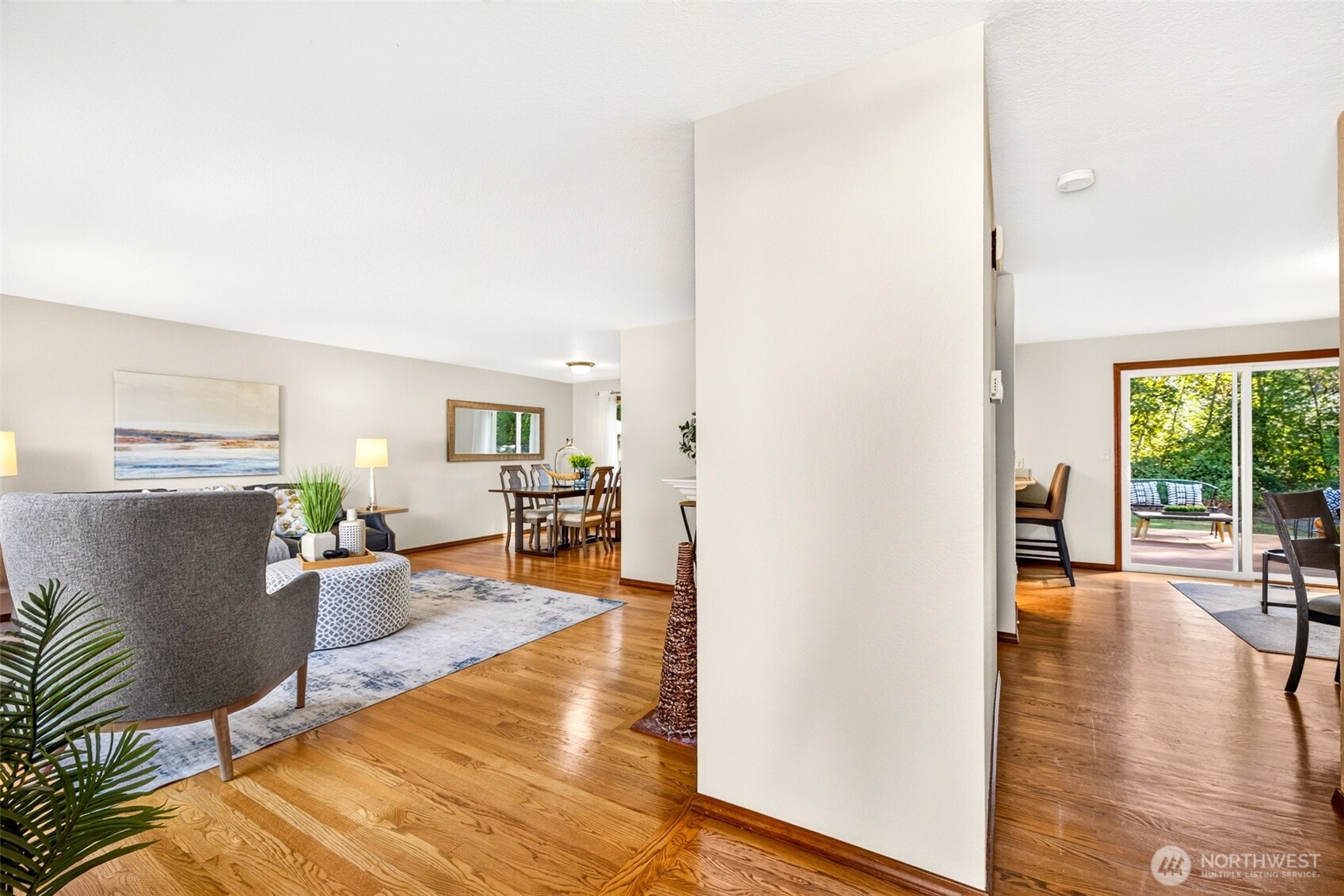 13712 176th Avenue Property Photo 4