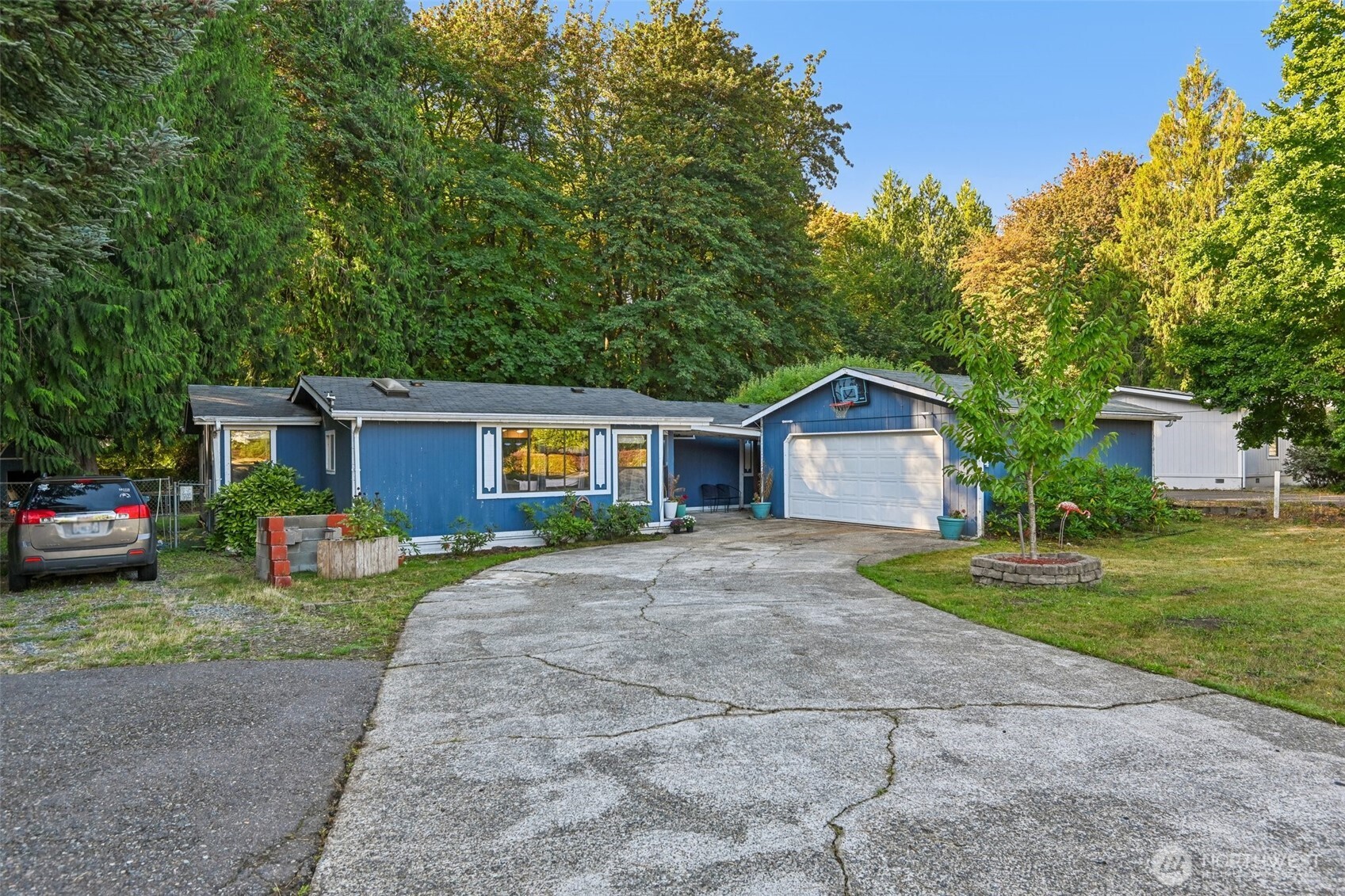 9244 Longhorn Loop Property Photo 2