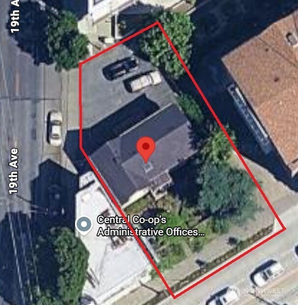 1908 E Madison Street Property Photo 1