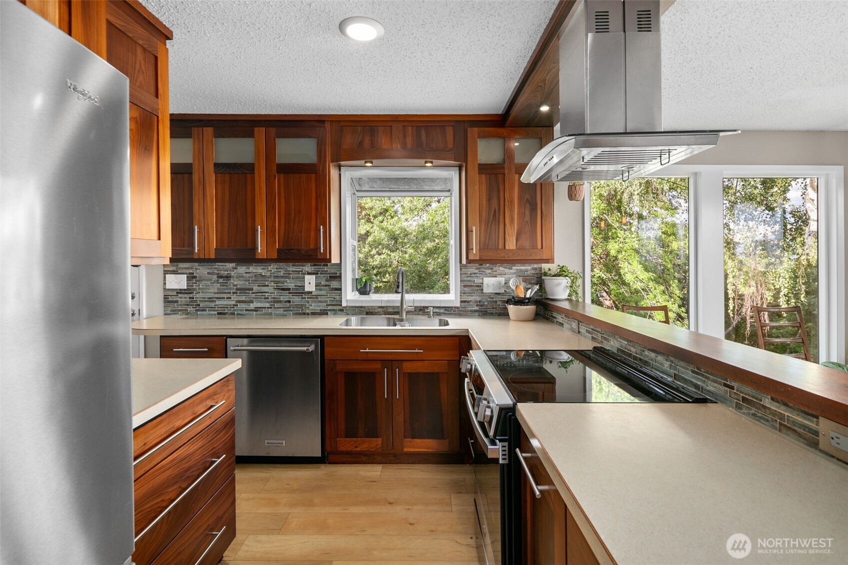 2020 Overlook Drive Property Photo 14
