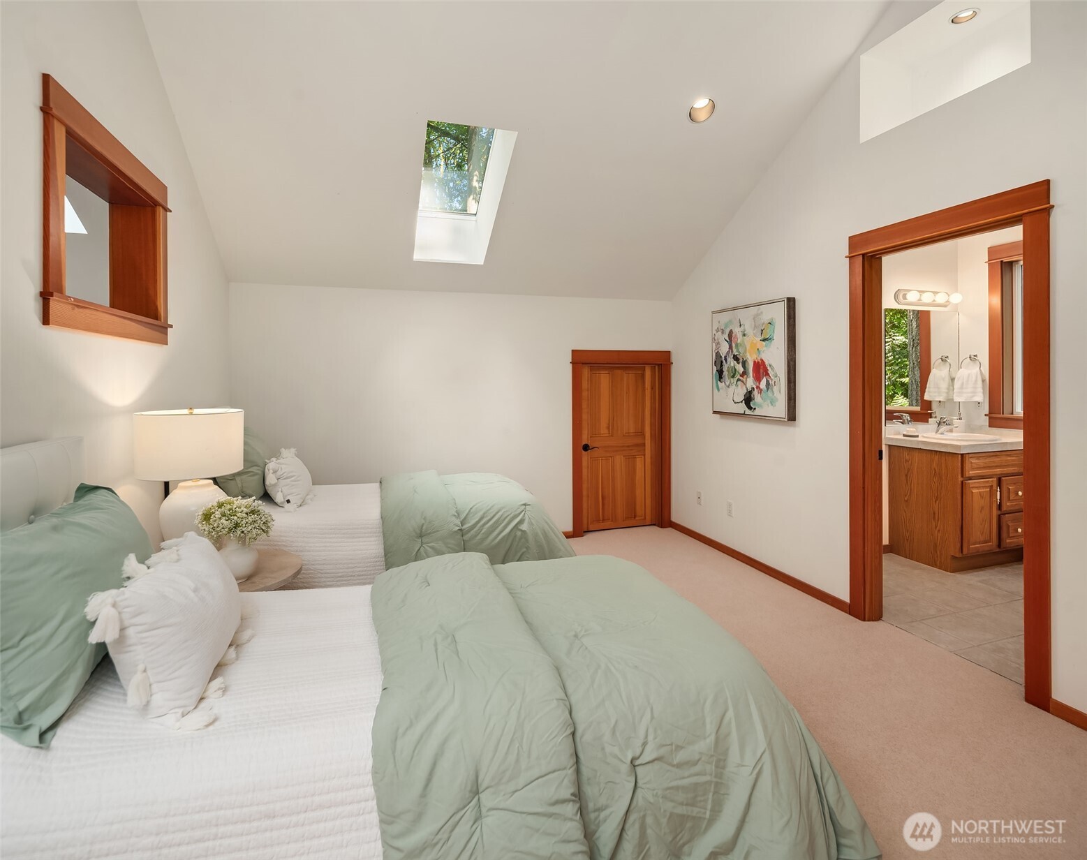 14744 Sivertson Road Property Photo 28