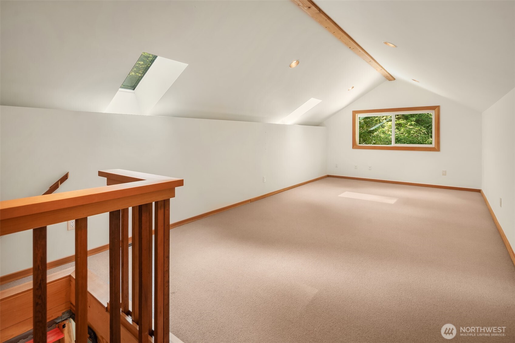 14744 Sivertson Road Property Photo 34