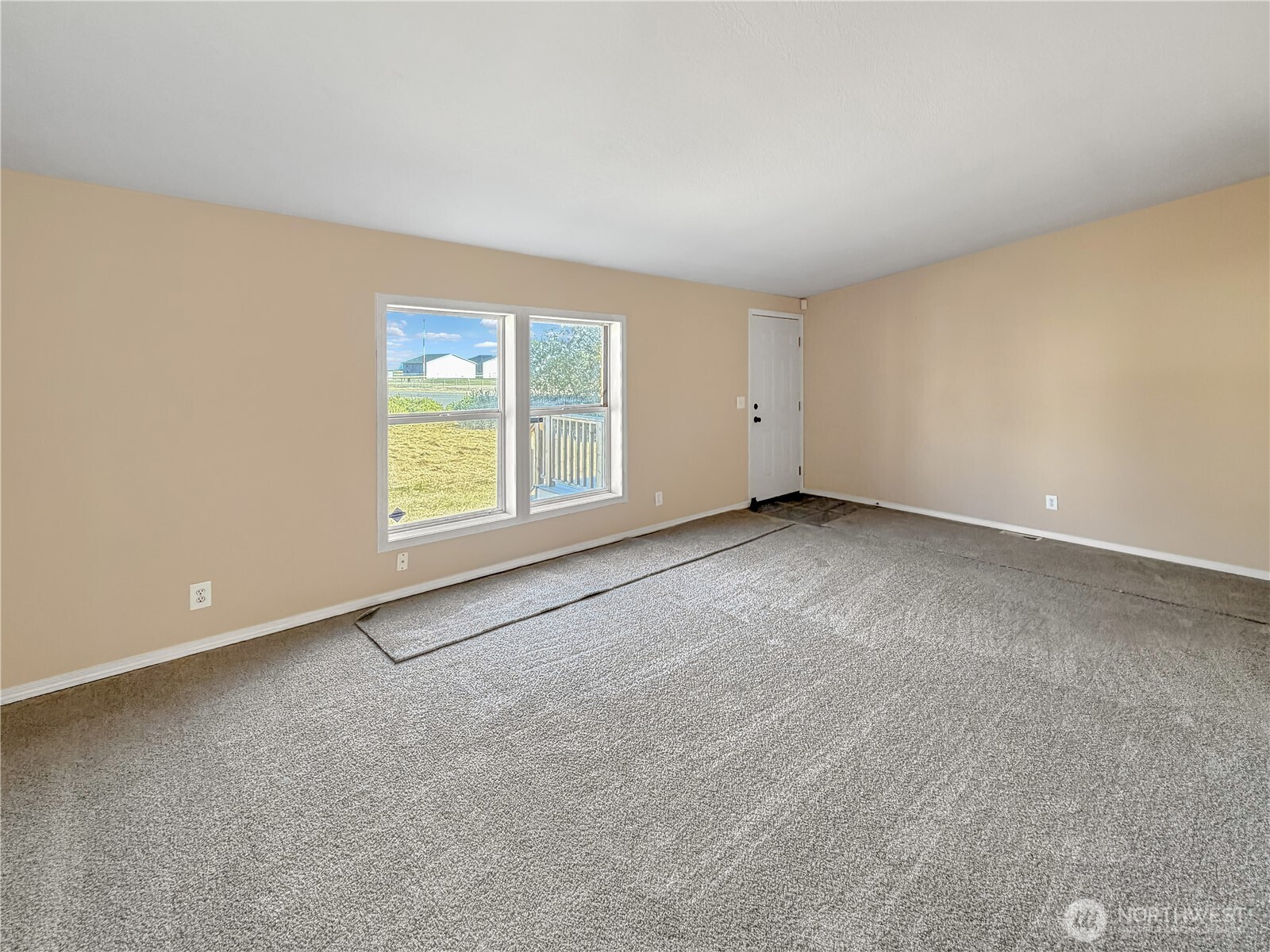 501 Chenois Avenue Property Photo 3