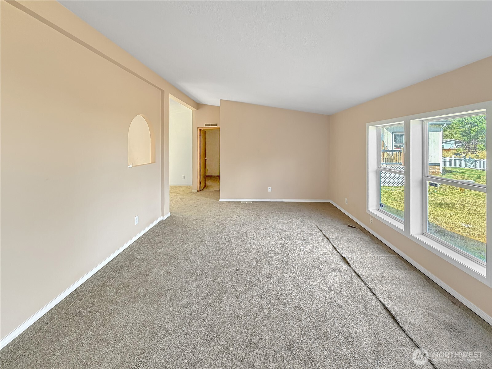 501 Chenois Avenue Property Photo 6