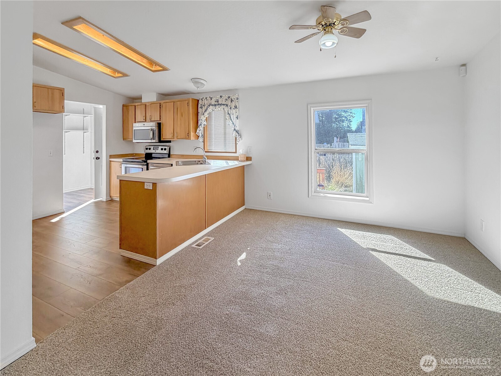 501 Chenois Avenue Property Photo 8