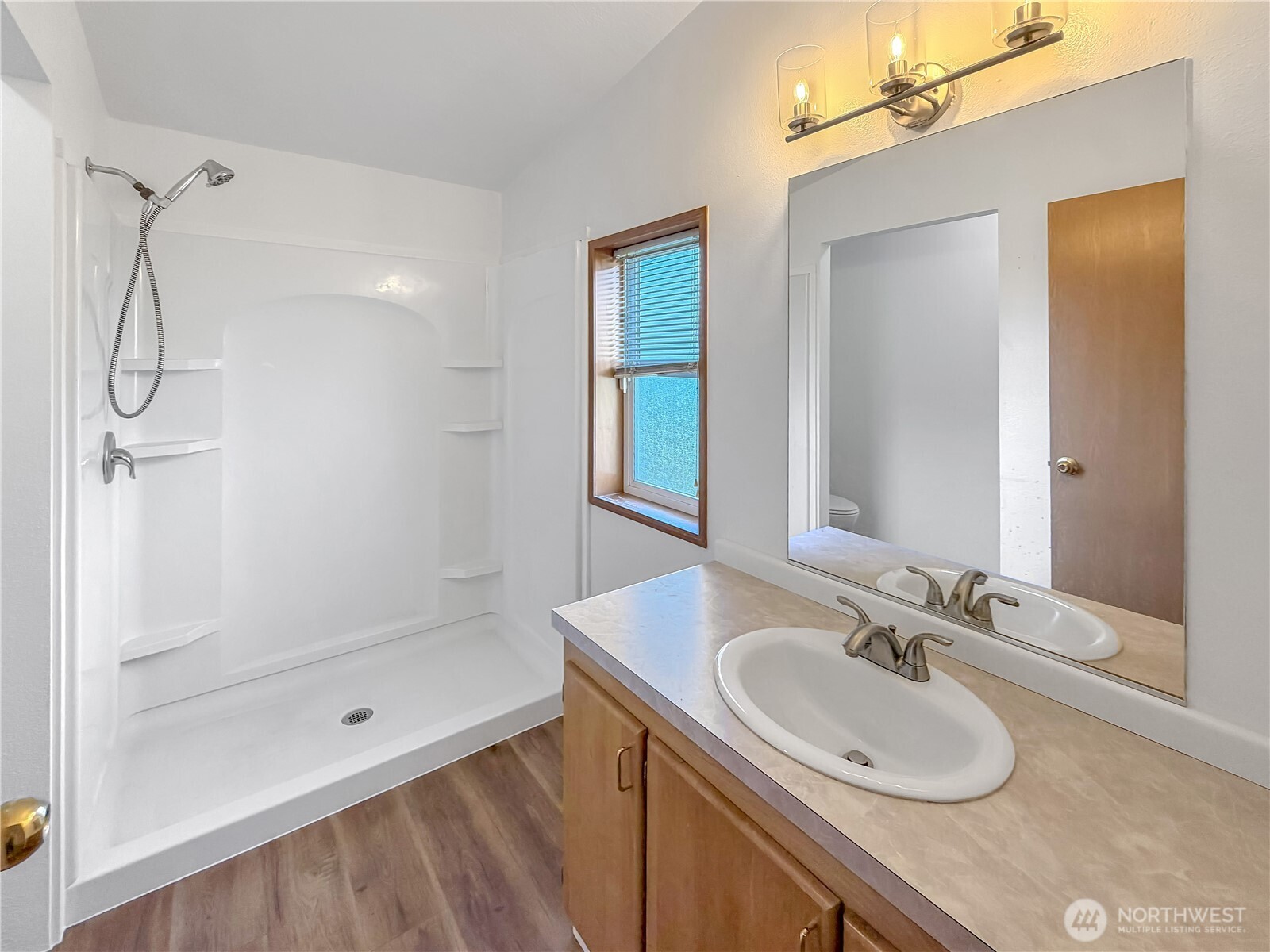 501 Chenois Avenue Property Photo 14