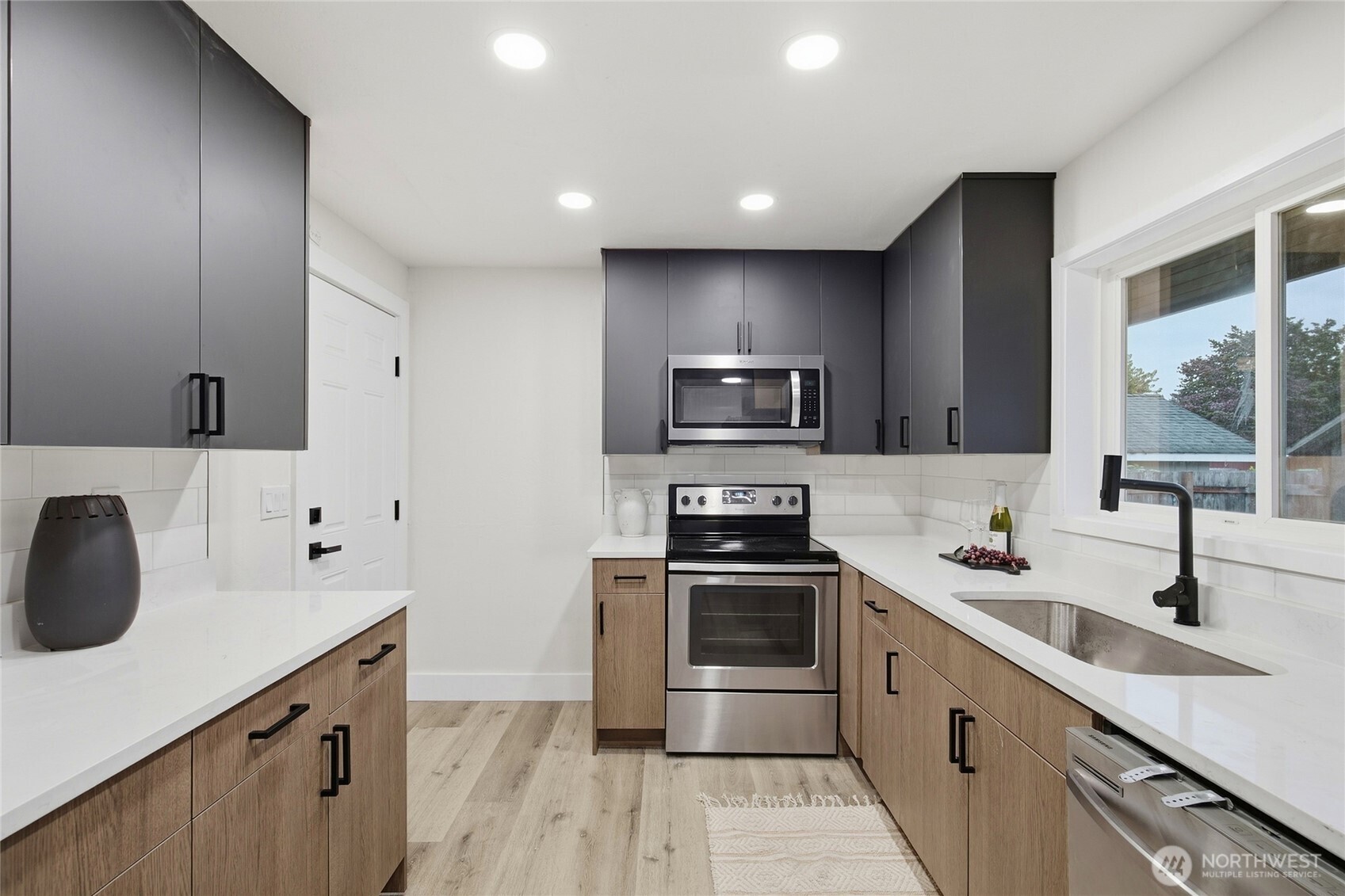 1202 22nd Street Property Photo 9
