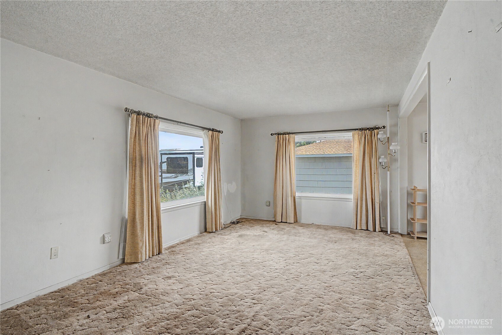 1102 Dobson Road Property Photo 3
