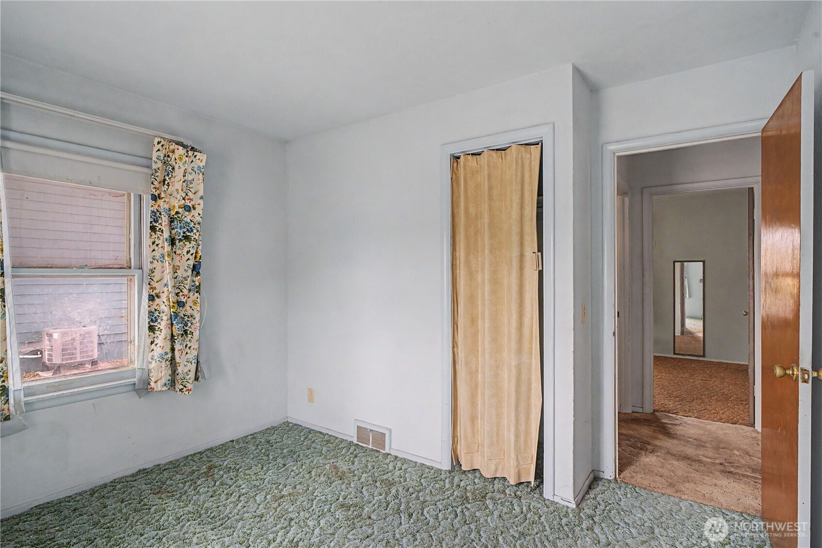 1102 Dobson Road Property Photo 10