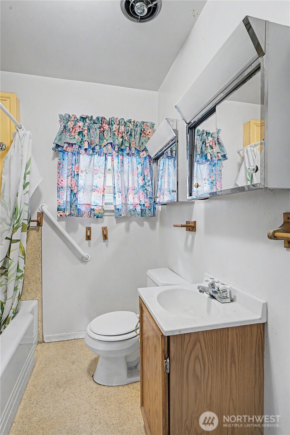 1102 Dobson Road Property Photo 11
