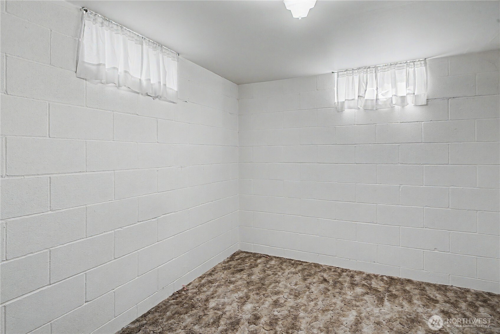 1102 Dobson Road Property Photo 15