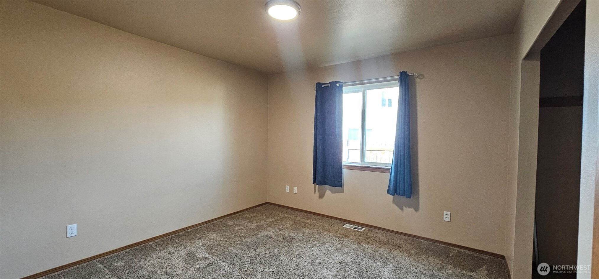122 N Berggren Road Property Photo 22