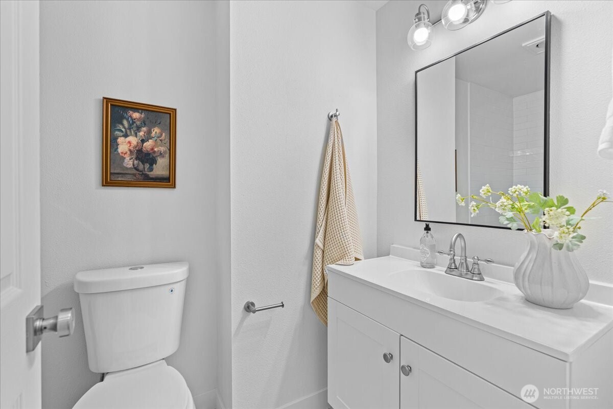 6734 Richards Avenue Property Photo 12