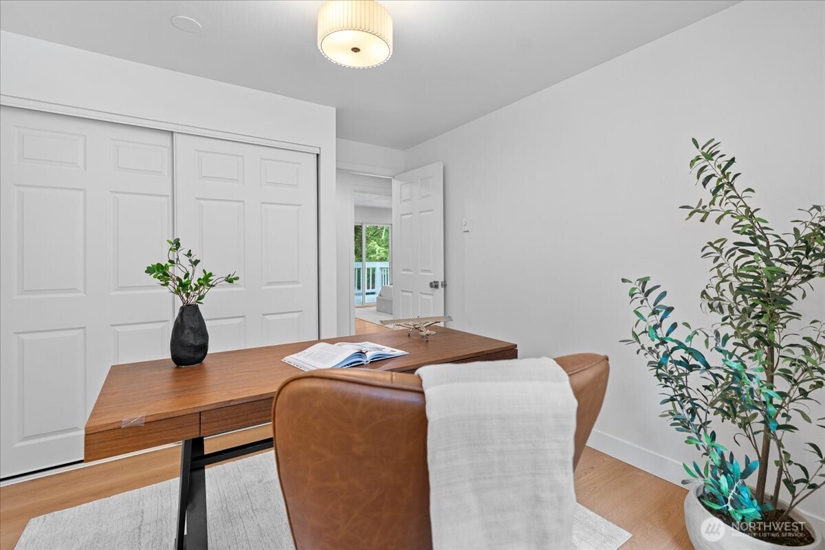 6734 Richards Avenue Property Photo 14