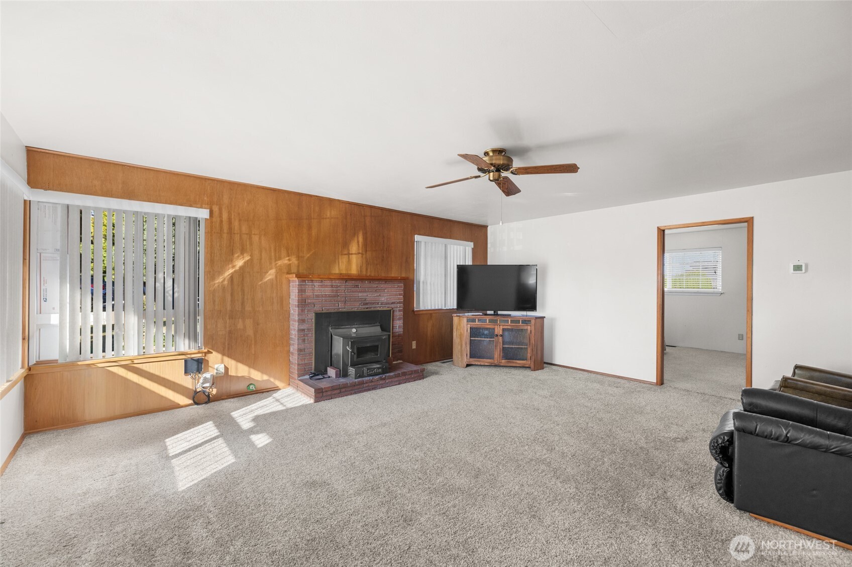 243 Carter Street Property Photo 6