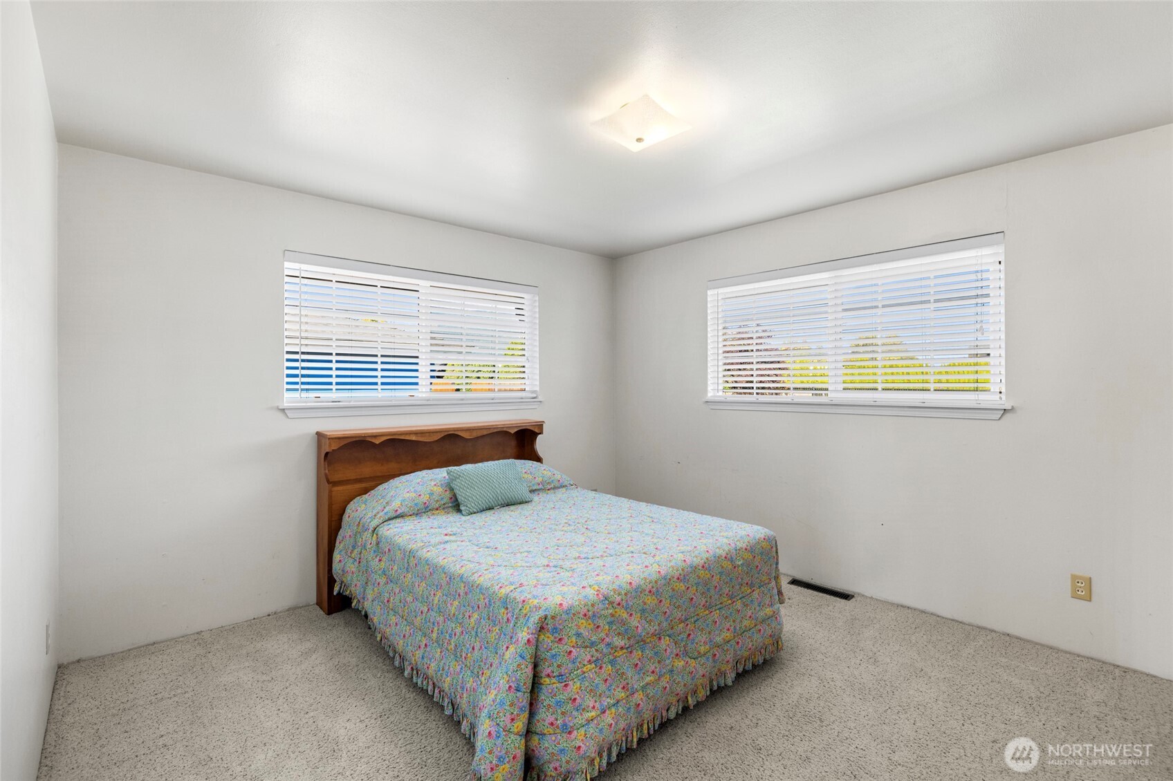 243 Carter Street Property Photo 10