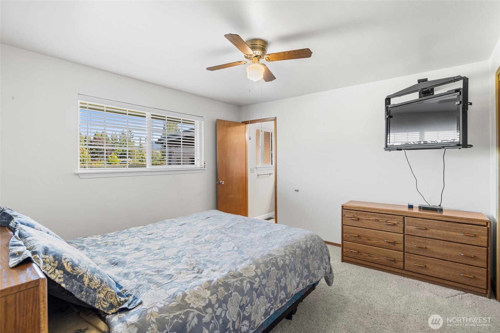 243 Carter Street Property Photo 12