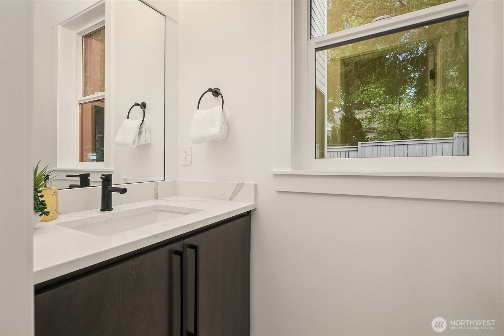 13707 41st Avenue Property Photo 18