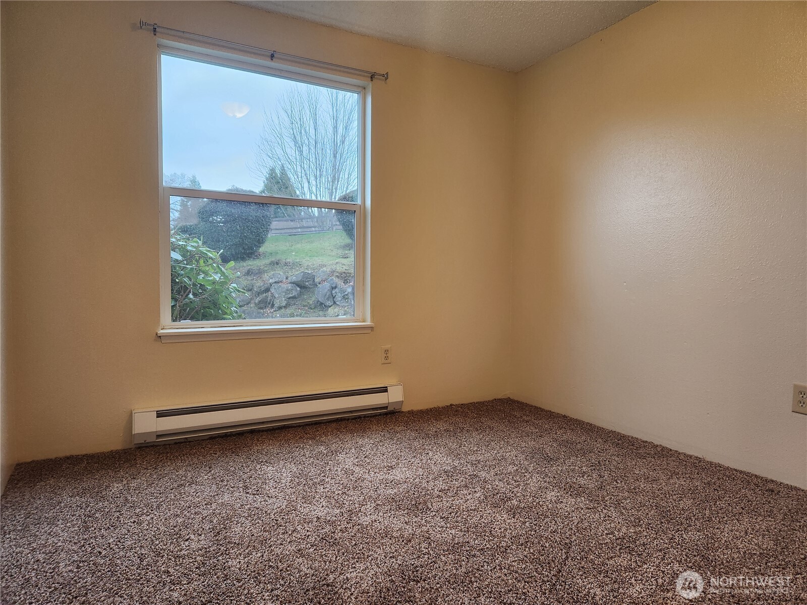 1936 Lincoln Avenue 202 Property Photo 11
