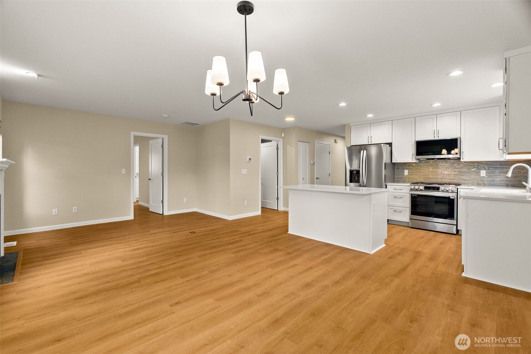430 Craftsman Drive Property Photo 11