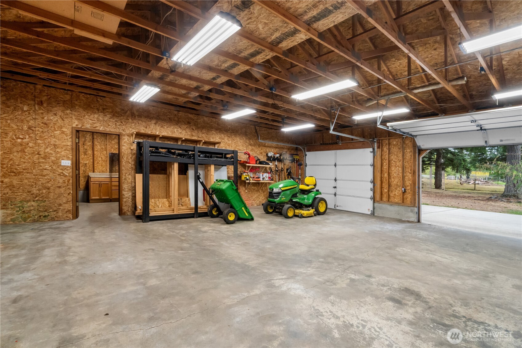 14811 119th Way Property Photo 5