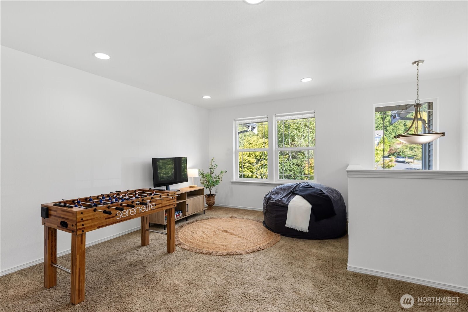 19484 Rainier View Road Property Photo 19